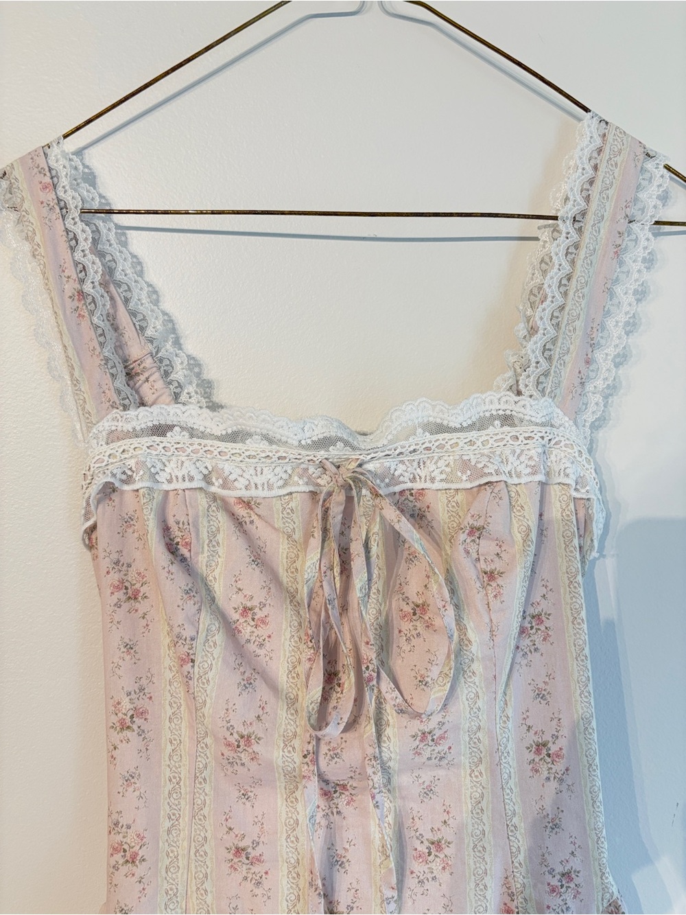 Cider SWEETHEART DITSY FLORAL LACE UP MAXI DRESS - size S - Picture 3 of 4